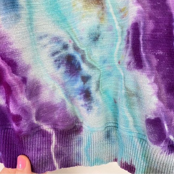 Monrow Tie Dye Sweatshirt Womens Size Medium Pullover Ruffle Purple Upcycled - Picture 6 of 12